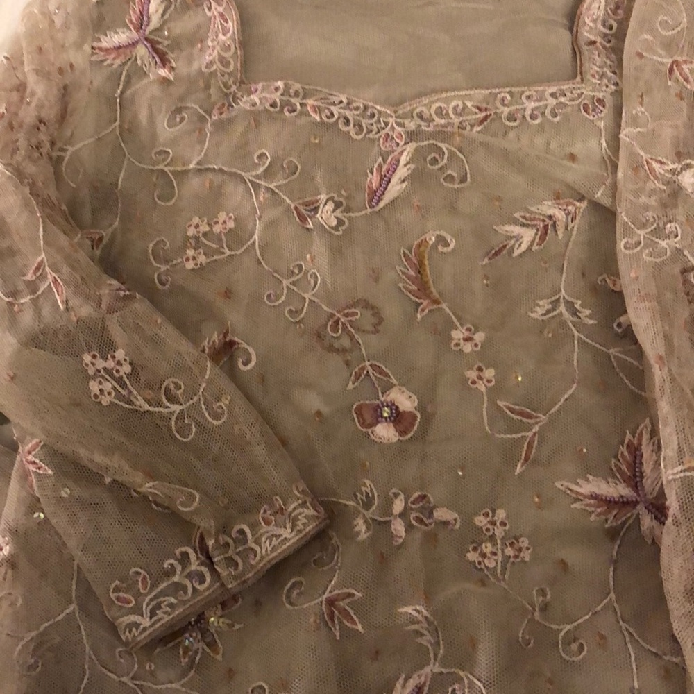 Pale purple crocheted net and satin lengha NEW - Picture 4 of 8